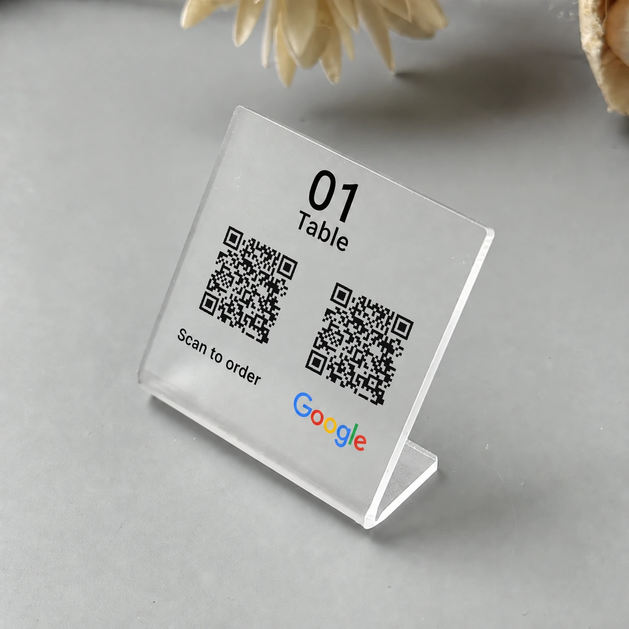 Placa acrílica en L personalizada con QR